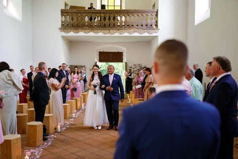 Obřad v kostele, Obora Trpišov
