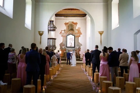 Obřad v kostele, Obora Trpišov