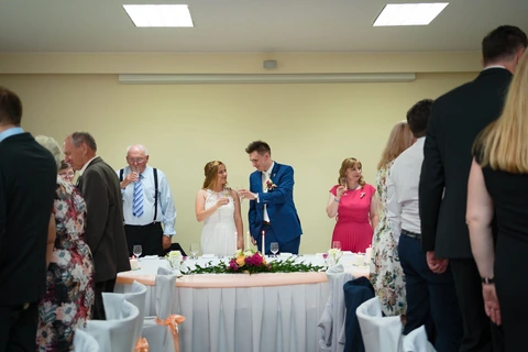Přípitek v hotelu Račín