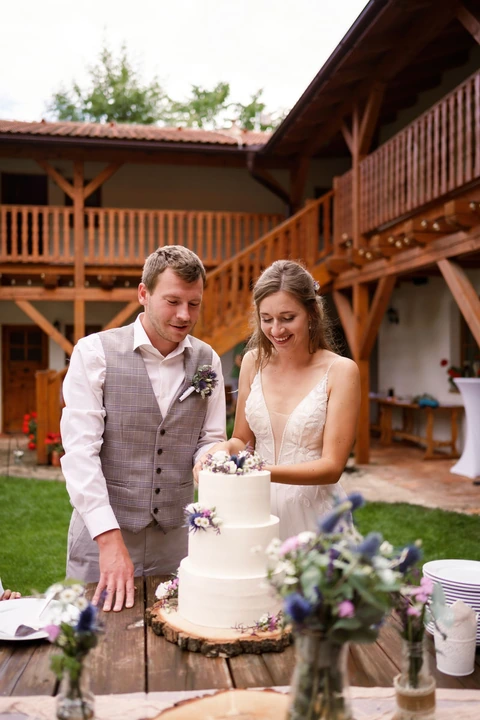 První zakrojení dortu, Široký důl