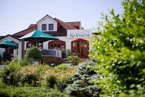 Restaurace Na Výsluní, Srch