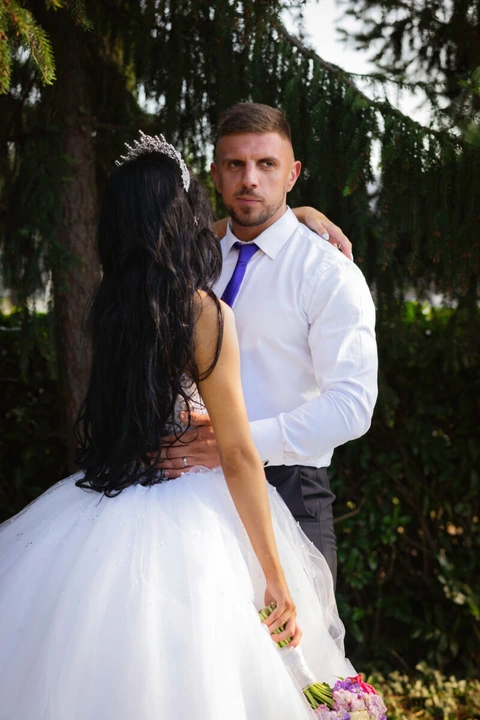Novomanželský portrét, nevěsta ženich
