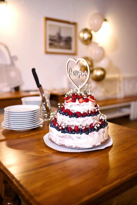 Svatební dort, Tlustá Kachna
