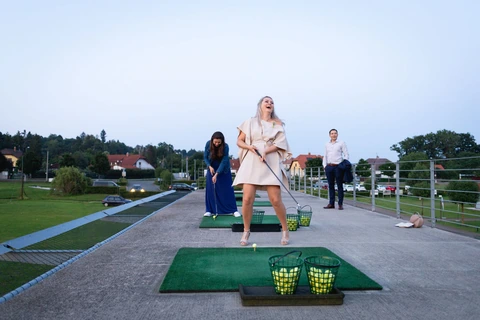 Odpalování golfových míčků