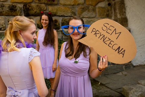 Fotokoutek, svatebčan