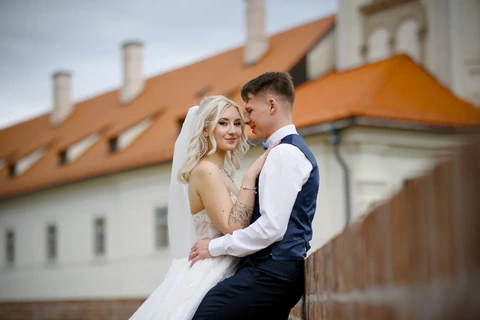Novomanželský portrét, Štábní domek