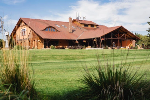 Svatba Golf resort Kunětická hora