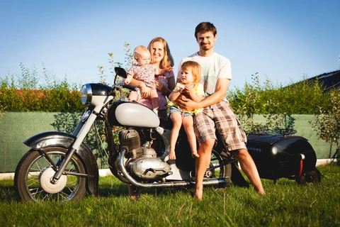 Rodinný portrét na motorce