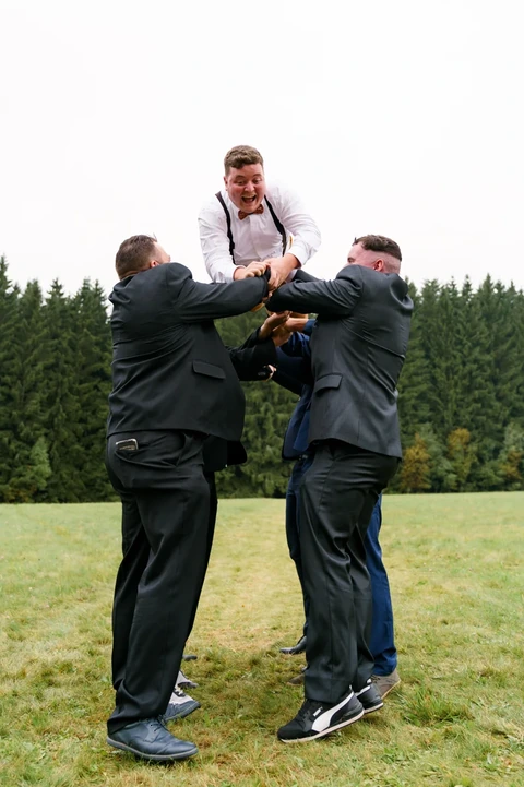 Vybrané a nejzajímavější svatební fotografie roku 2025
