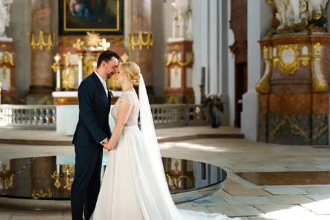 Vybrané a nejzajímavější svatební fotografie roku 2025