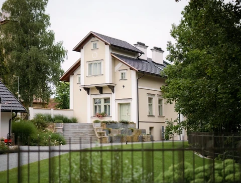 Panská vila, Platěnice