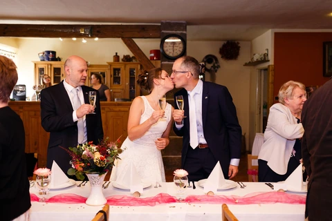Svatební přípitek, Obora Trpišov